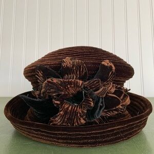 Eric Javits Packable Crushed Velvet Wide Wale Hat w Fabric Flower